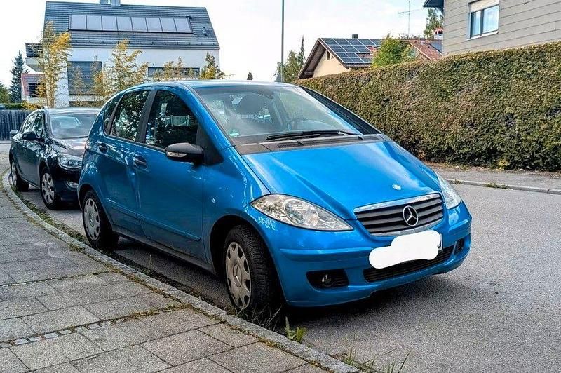 Blau Gebraucht 2007 Mercedes A150 Elegance Van / Kleinbus | 1.050 € (Superpreis) - Bild 1/4