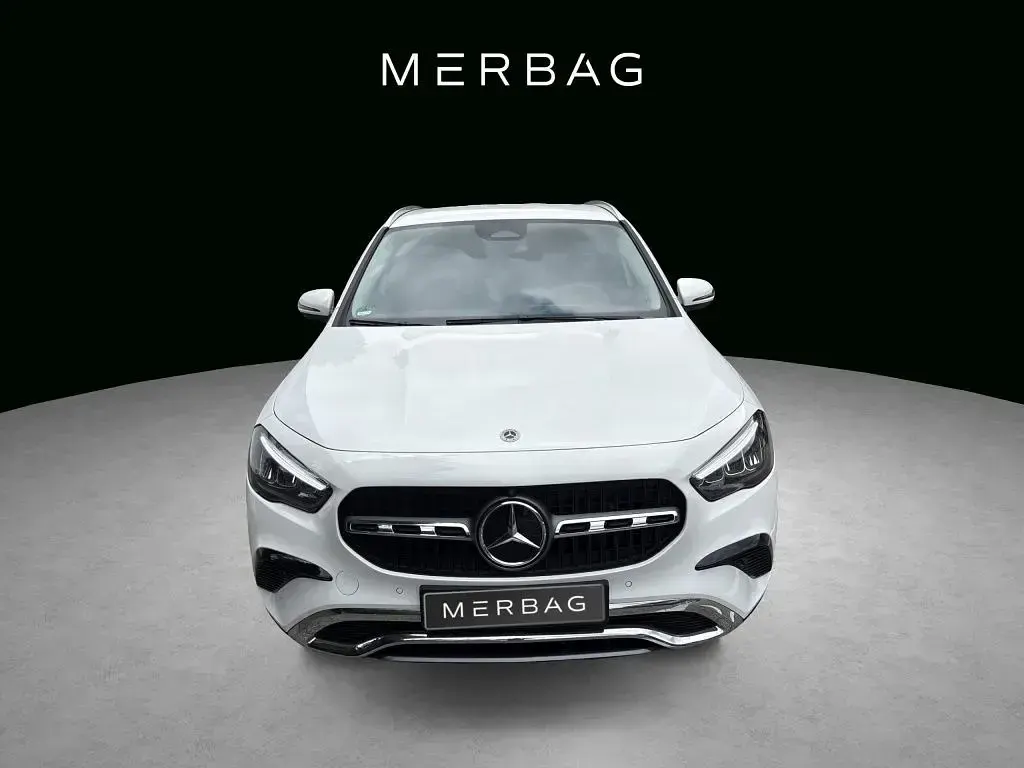 Gebraucht Mercedes GLA180 Advanced Plus 136 PS (100 kW) 2025 Weiß SUV