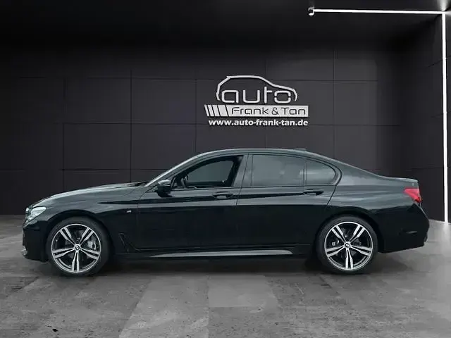 Gebraucht BMW 730 M Sport 265 PS (194 kW) 2019 Schwarz Limousine