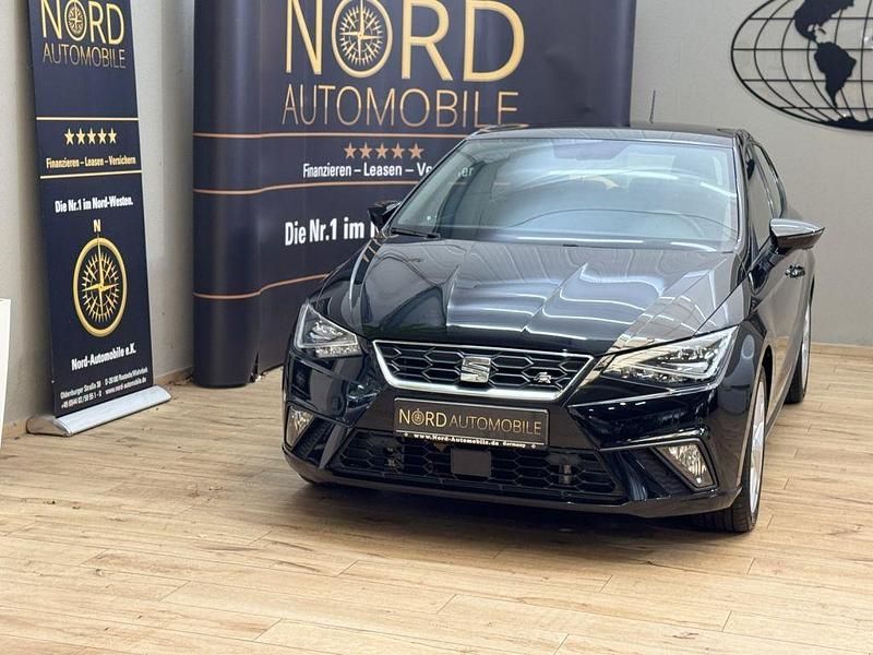 Mitternachtsschwarz (metallic) Gebraucht 2021 Seat Ibiza Limousine | 16.489 € (Fairer Preis) - Bild 1/3