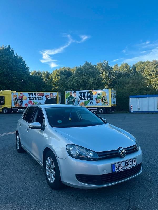 Gebraucht VW Golf VI 130 PS (95 kW) 2010 Grau Kleinwagen