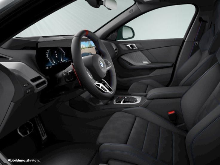 Gebraucht BMW M135 Performance 300 PS (220 kW) 2024 Skyscraper grau metallic Kleinwagen