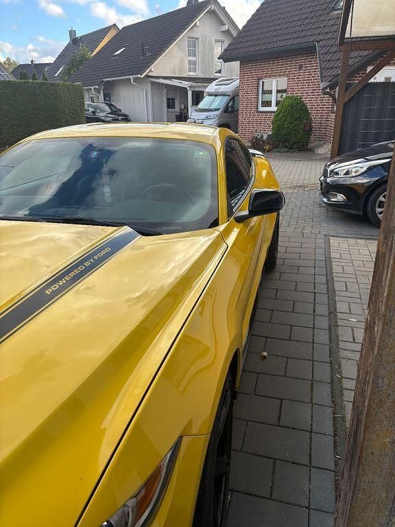 Gelb Gebraucht 2016 Ford Mustang Performance Edition Coupé | 17.900 € (Fairer Preis) - Bild 1/4