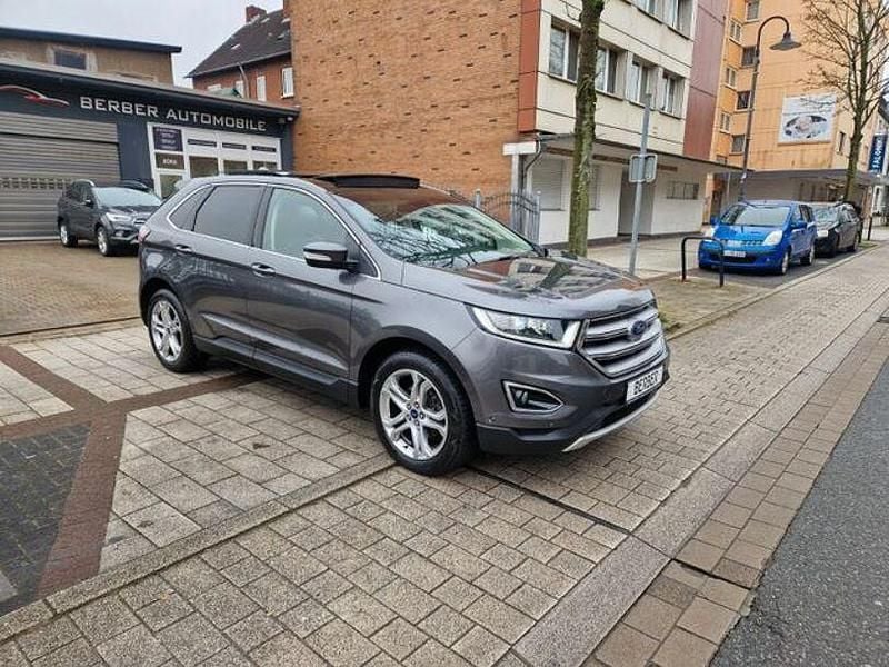 Gebraucht Ford Edge Titanium 209 PS (153 kW) 2017 Magnetic (metallic) SUV
