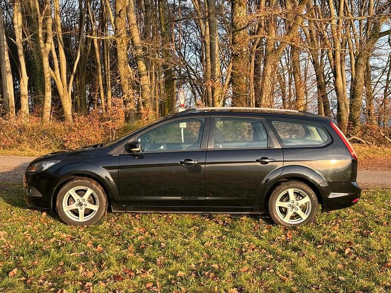 Usata Ford Focus 109 CV (80 kW) 2008 Nero Station wagon