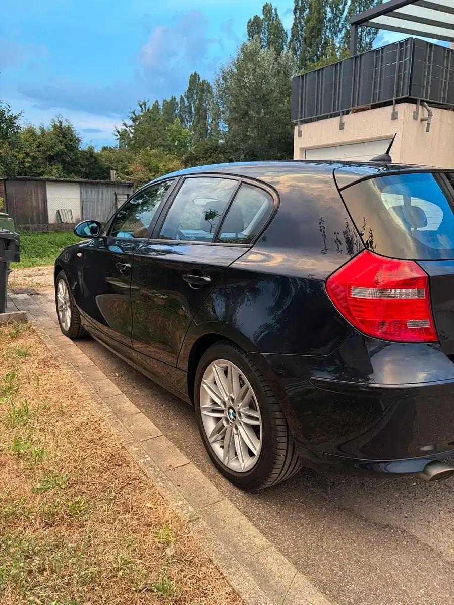 Gebraucht BMW 120 177 PS (130 kW) 2009 Blau Kleinwagen