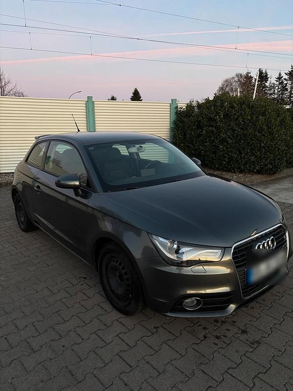 Second-hand Audi A1 122 CP (89 kW) 2011 Gri Hatchback