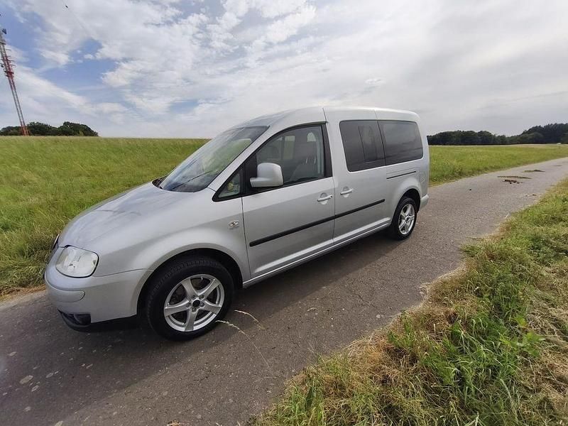 Gebraucht VW Caddy Maxi 140 PS (102 kW) 2009 Silber Van / Kleinbus