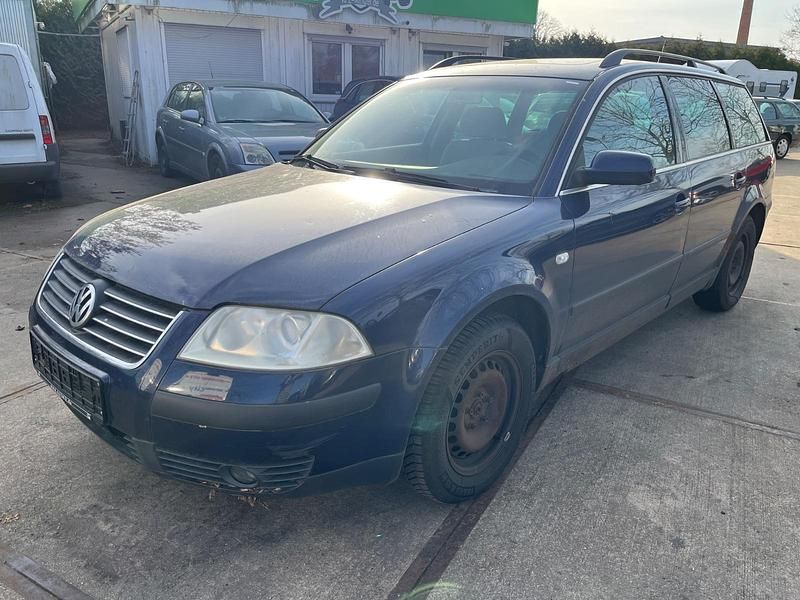 Second-hand VW Passat 116 CP (85 kW) 2003 Albastru Break