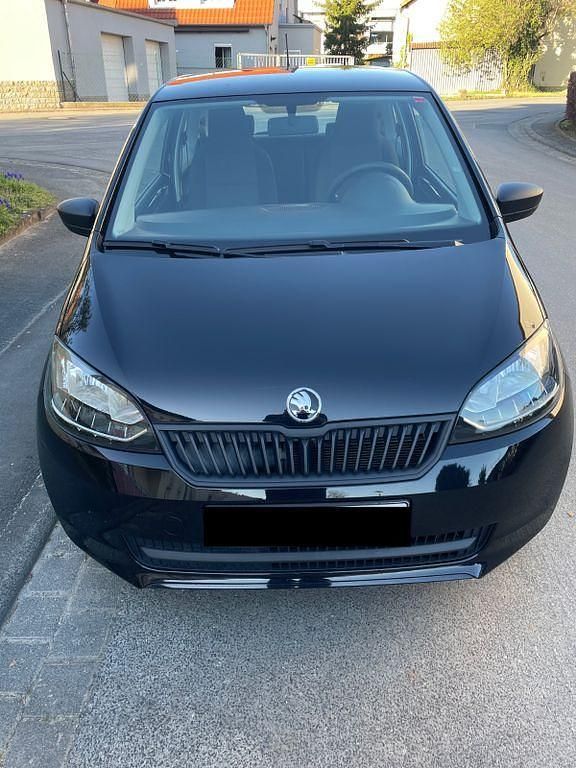 Gebraucht Skoda Citigo Active 60 PS (44 kW) 2017 Schwarz Kleinwagen