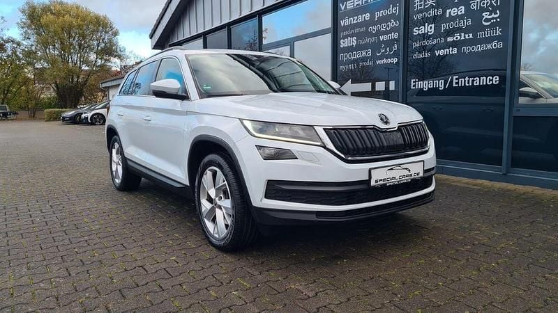 Moon white Gebraucht 2017 Skoda Kodiaq Ambition SUV | 19.490 € (Guter Preis) - Bild 1/4