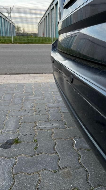 Gebraucht Mitsubishi Space Star 98 PS (72 kW) 2005 Schwarz Van / Kleinbus