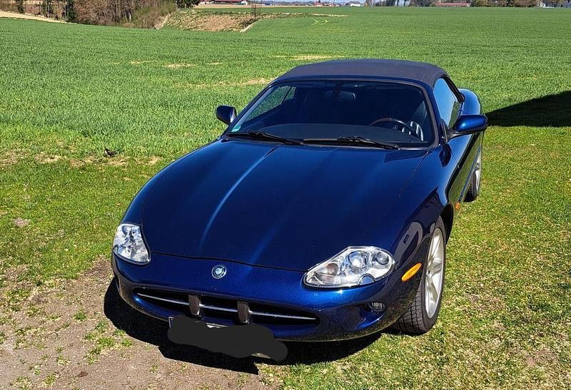 Gebraucht Jaguar XK8 284 PS (208 kW) 2000 Blau Cabrio
