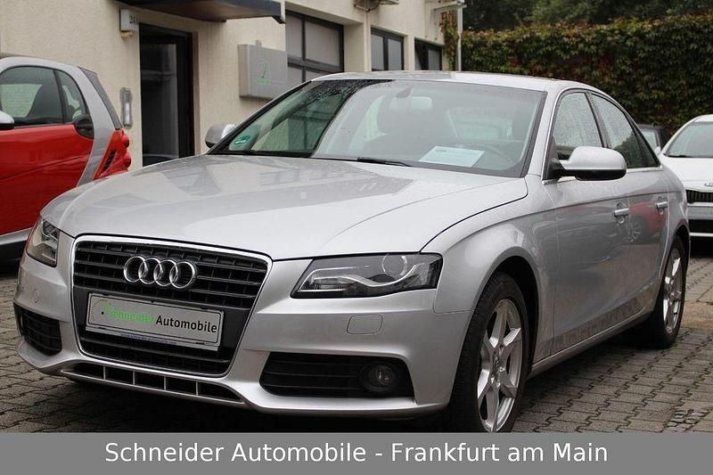 Silber Gebraucht 2011 Audi A4 Ambiente Limousine | 6.950 € (Superpreis) - Bild 1/4