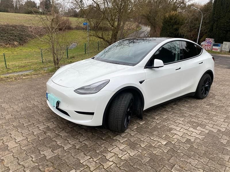 Gebraucht Tesla Model Y Standard Range 219 kW (299 PS) 2023 Weiß SUV