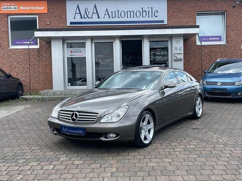 Grau Gebraucht 2006 Mercedes CLS320 Limousine | 10.990 € - Bild 1/4