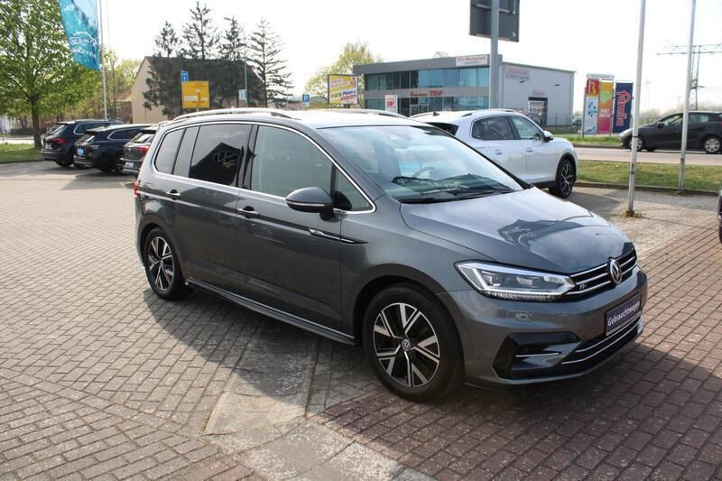 Gebraucht VW Touran Highline 150 PS (110 kW) 2020 Grau Van / Kleinbus