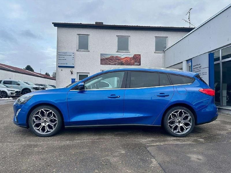 Gebraucht Ford Focus Titanium 150 PS (110 kW) 2019 Dynamicblau metallic (metallic) Kombi