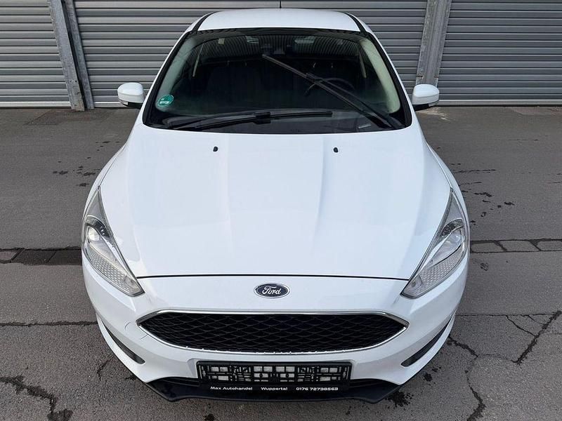 Gebraucht Ford Focus 125 PS (91 kW) 2017 Weiß Limousine