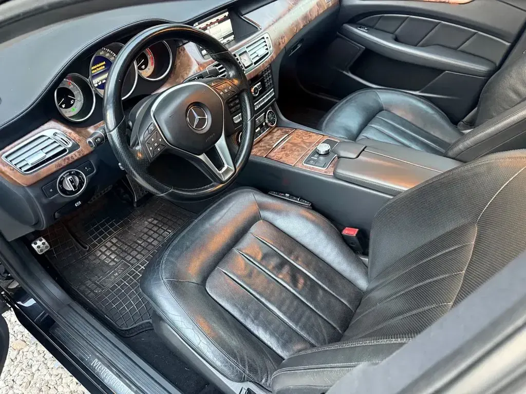 Gebraucht Mercedes CLS350 265 PS (194 kW) 2012 Schwarz Coupé