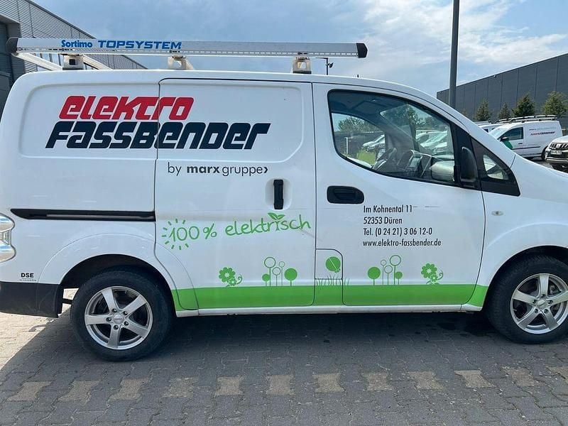 Weiß Gebraucht 2017 Nissan e-NV200 Van | 9.500 € (Guter Preis) - Bild 1/4