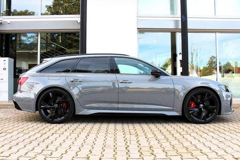 Gebraucht Audi RS6 600 PS (441 kW) 2024 Nardograu Kombi