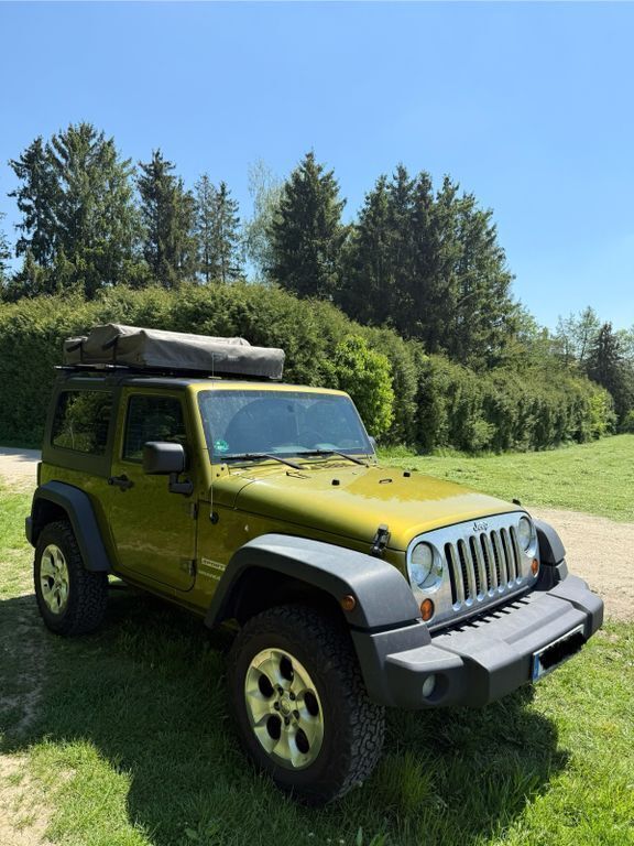Grün Gebraucht 2009 Jeep Wrangler Sport SUV | 14.900 € (Guter Preis) - Bild 1/4