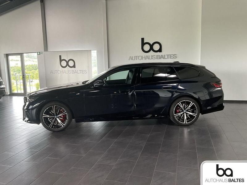 Gebraucht BMW 540 M Sport 303 PS (222 kW) 2025 Schwarz Kombi