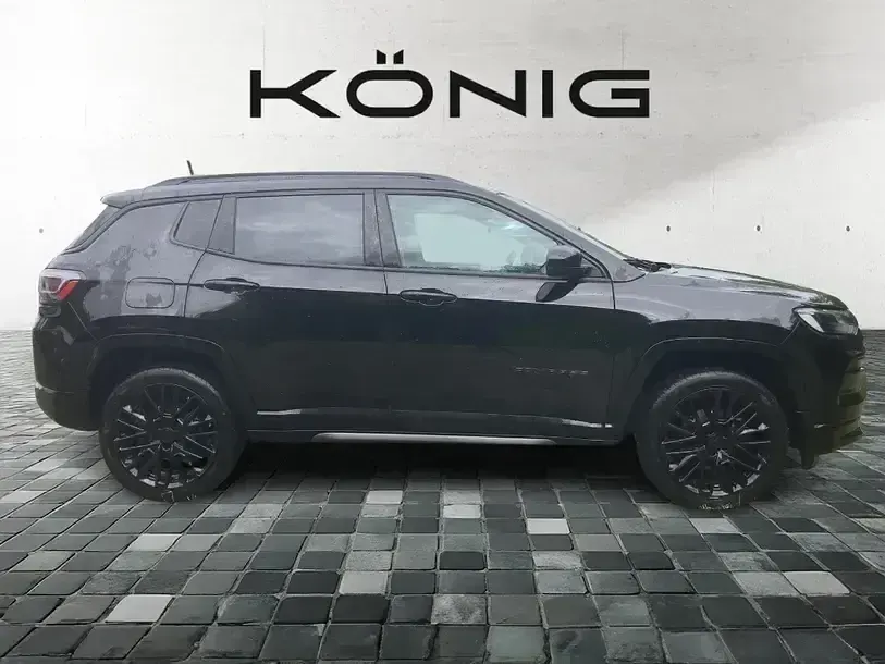 Gebraucht Jeep Compass 131 PS (96 kW) 2024 Schwarz SUV