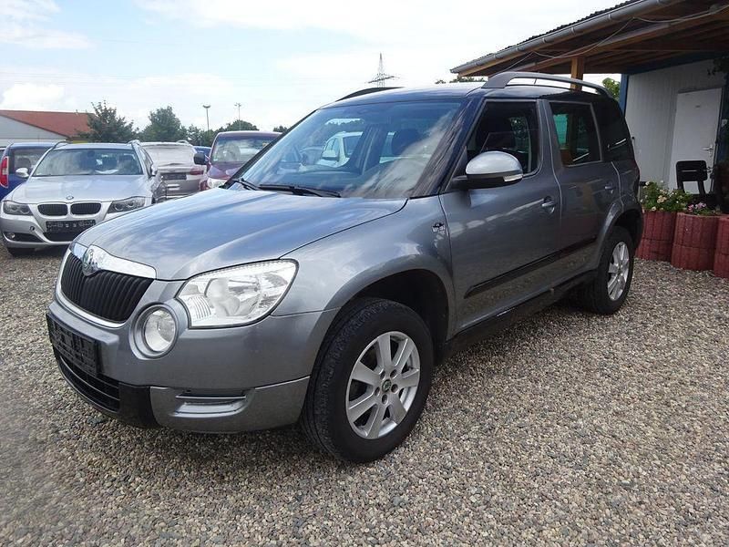 Grau Gebraucht 2011 Skoda Yeti Plus Edition SUV | 5.500 € (Fairer Preis) - Bild 1/4