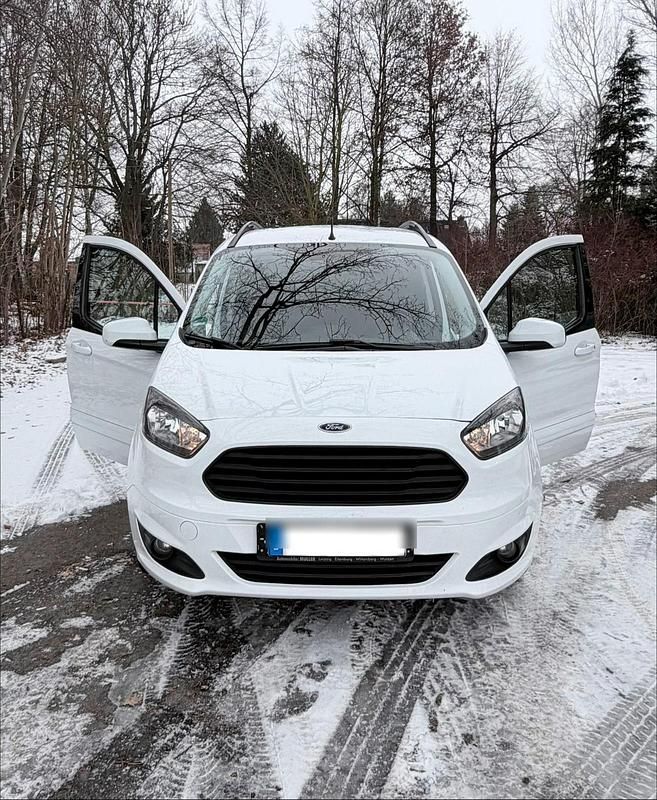 Weiß Gebraucht 2017 Ford Tourneo Kombi | 7.900 € (Superpreis) - Bild 1/4