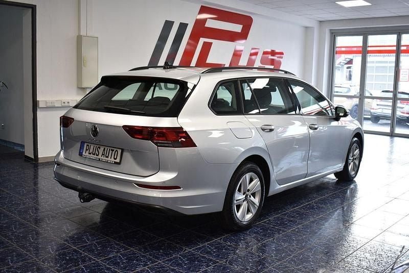 Gebraucht VW Golf VIII 116 PS (85 kW) 2021 Silber Kombi