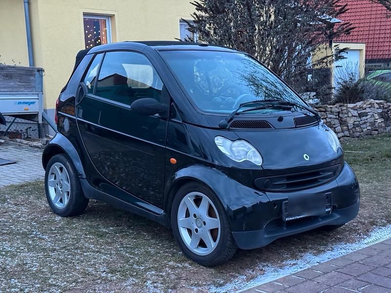 Schwarz Gebraucht 2006 Smart ForTwo Cabrio Cabrio | 2.399 € (Fairer Preis) - Bild 1/4