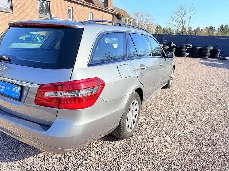 Second-hand Mercedes E220 170 CP (125 kW) 2012 Argintiu Break