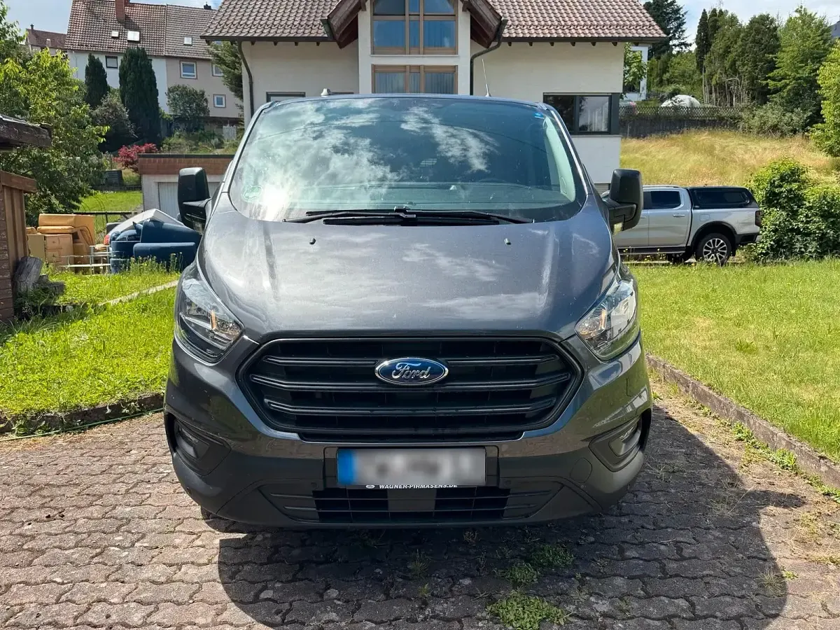Gebraucht Ford Transit Custom 105 PS (77 kW) 2022 Grau Van / Kleinbus