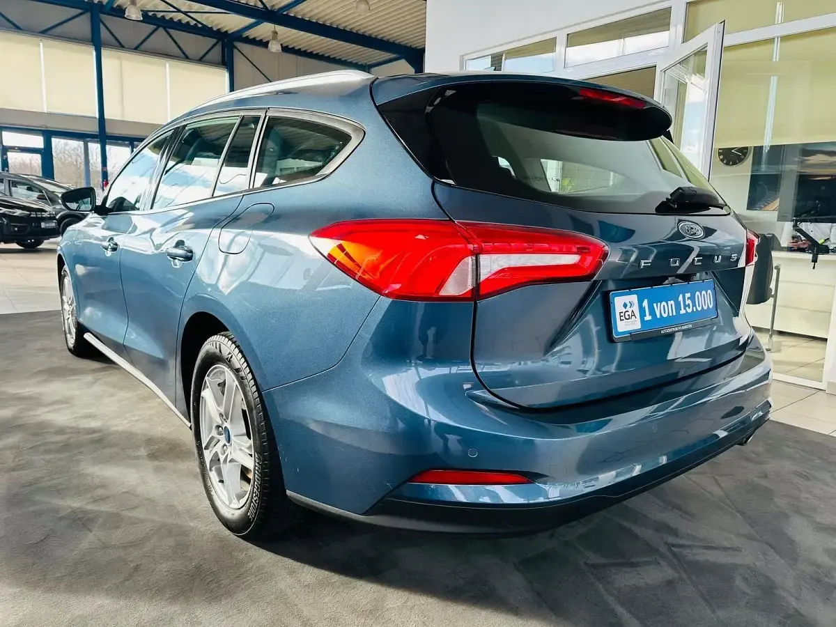 Gebraucht Ford Focus Cool & Connect 120 PS (88 kW) 2021 Blau Kombi