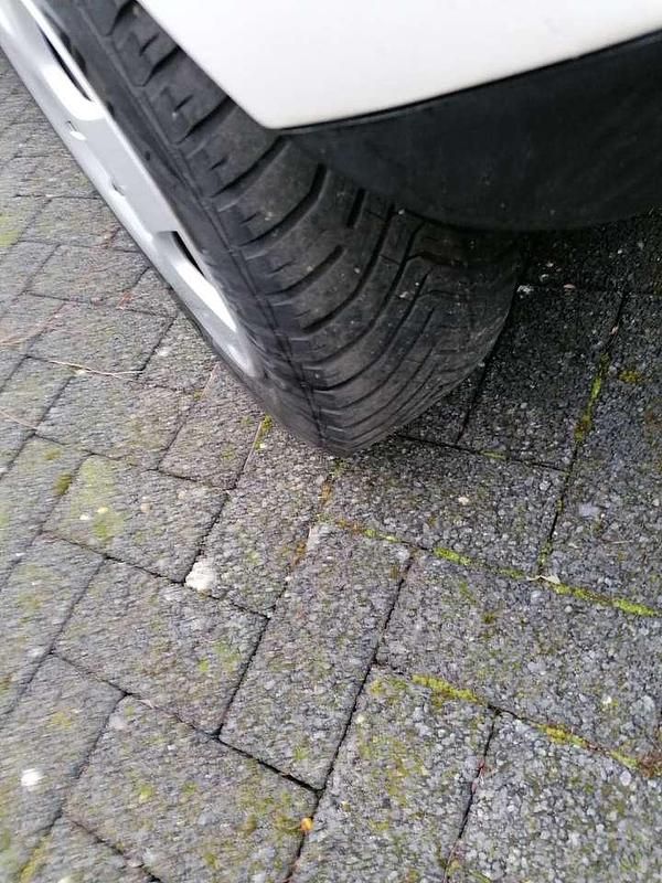 Gebraucht VW Fox Basis 54 PS (39 kW) 2006 Candyweiß Kleinwagen