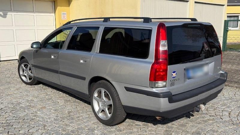 Gebraucht Volvo V70 170 PS (125 kW) 2001 Silber Kombi