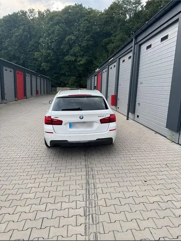 Gebraucht BMW 520 190 PS (139 kW) 2016 Weiß Kombi