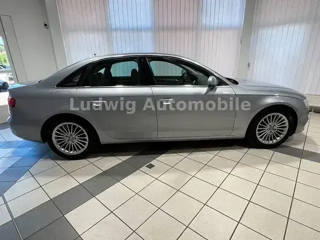 Gebraucht Audi A4 Sport 150 PS (110 kW) 2015 Silber Limousine