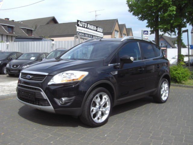 Gebraucht Ford Kuga Titanium 136 PS (100 kW) 2010 Schwarz metallic SUV