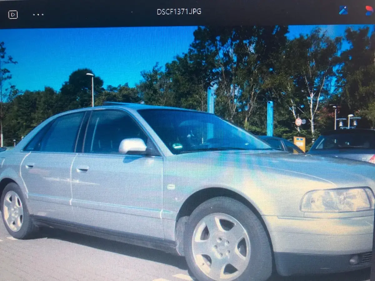 Gebraucht Audi A8 150 PS (110 kW) 1999 Silber Limousine