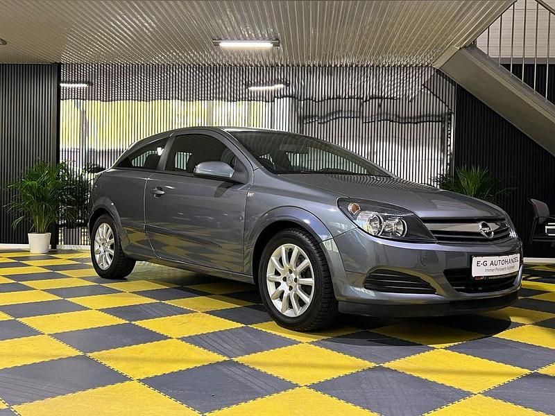 Grau Gebraucht 2006 Opel Astra GTC | 2.590 € (Fairer Preis) - Bild 1/4