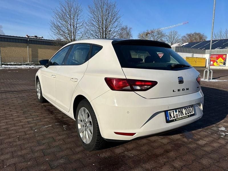 Gebraucht Seat Leon Style 110 PS (80 kW) 2016 Weiß Limousine