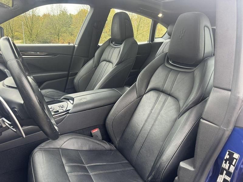 Gebraucht Maserati Levante 349 PS (256 kW) 2019 Blau SUV