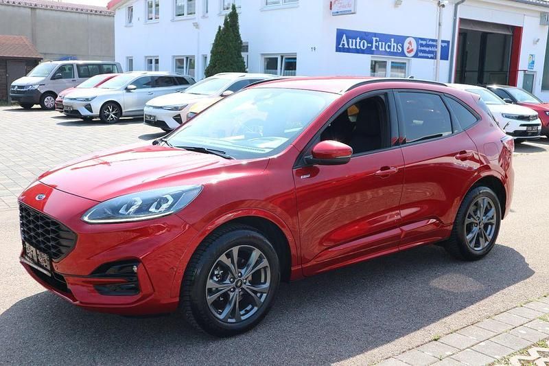 Rot Gebraucht 2024 Ford Kuga ST-Line SUV | 27.500 € (Guter Preis) - Bild 1/4