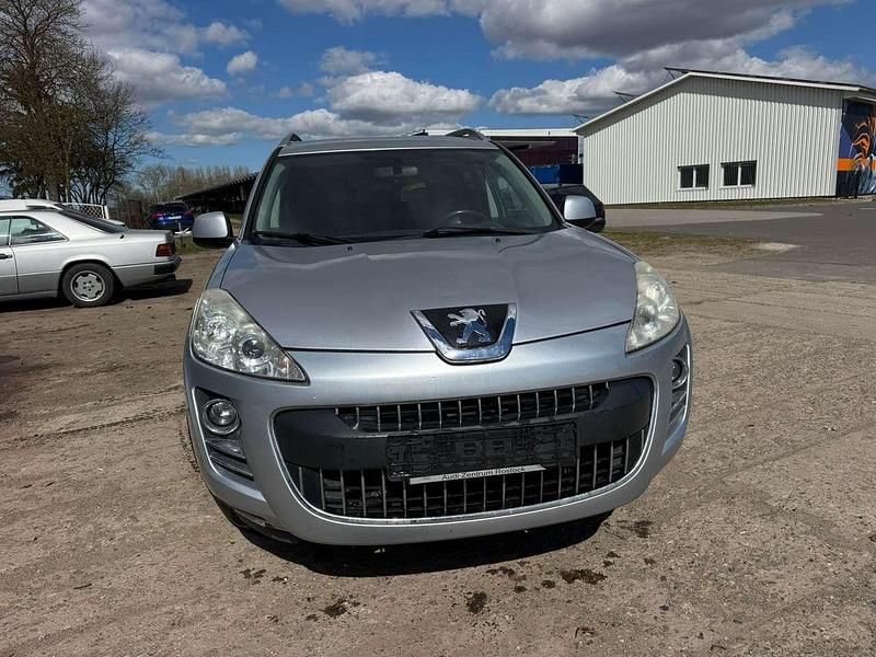 Gebraucht Peugeot 4007 Sport 156 PS (114 kW) 2008 Lackierung grau cool silver SUV