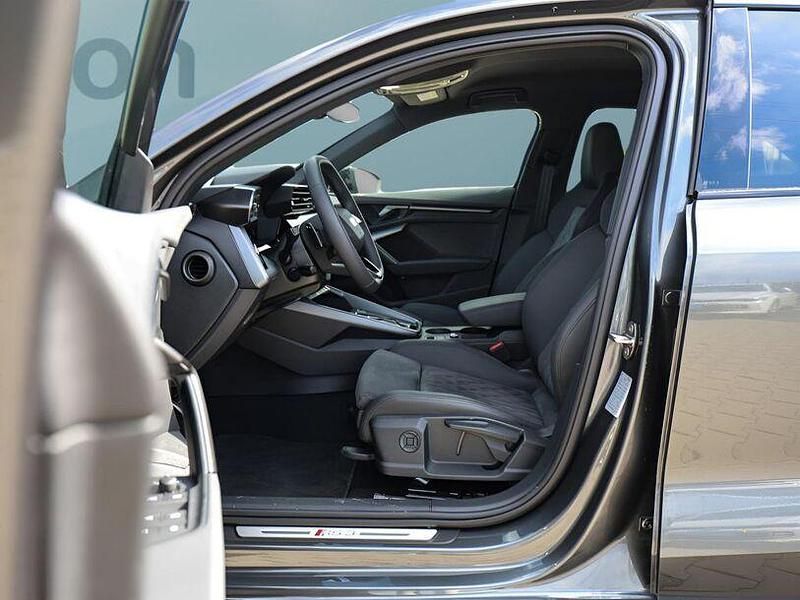 Gebraucht Audi RS3 400 PS (294 kW) 2025 Grau Limousine