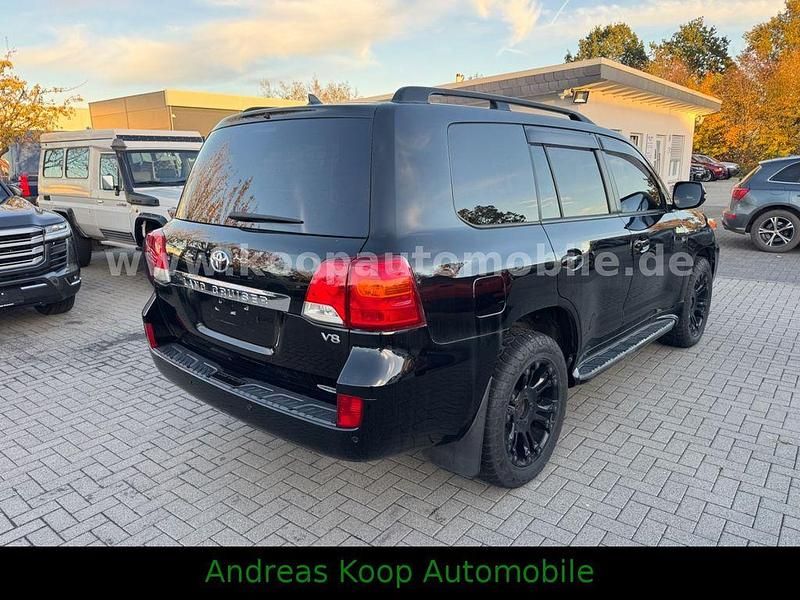 Gebraucht Toyota Land Cruiser 318 PS (233 kW) 2015 Schwarz SUV