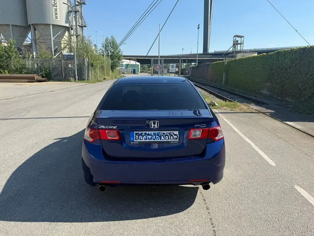 Gebraucht Honda Accord Executive 201 PS (147 kW) 2010 Blau Limousine